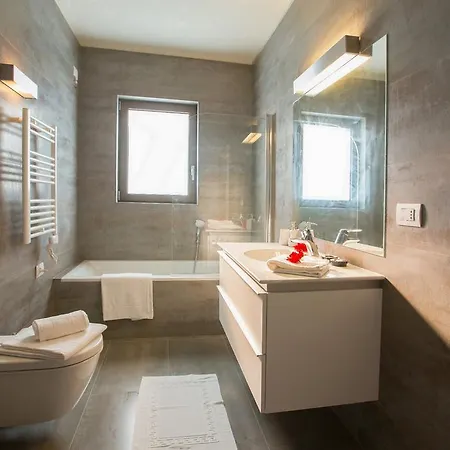 Apartamento 50 Summers Como *